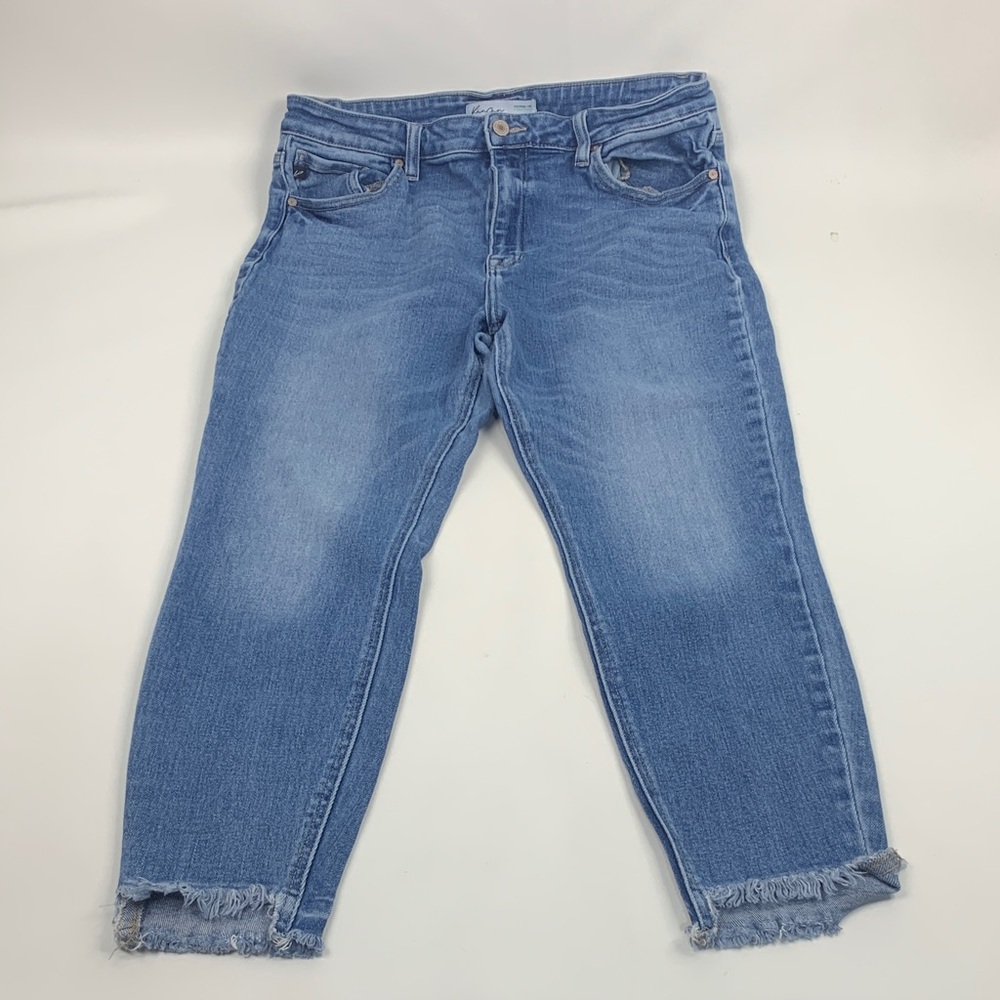 KanCan Medium wash denim Blue Cropped Jeans Raw hem size 31 Stretch